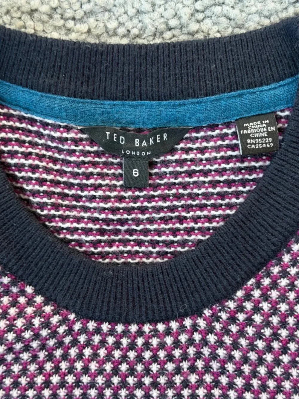 Ted Baker London Men's Textured Crewneck Knit Sweater Maroon / Navy Sz. 6 - XXL
